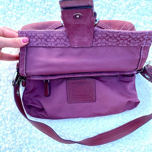 SOLD 💜 RARE vintage Y2K Coach Purse in Purple Plum 💜 - Picture 5 of 7